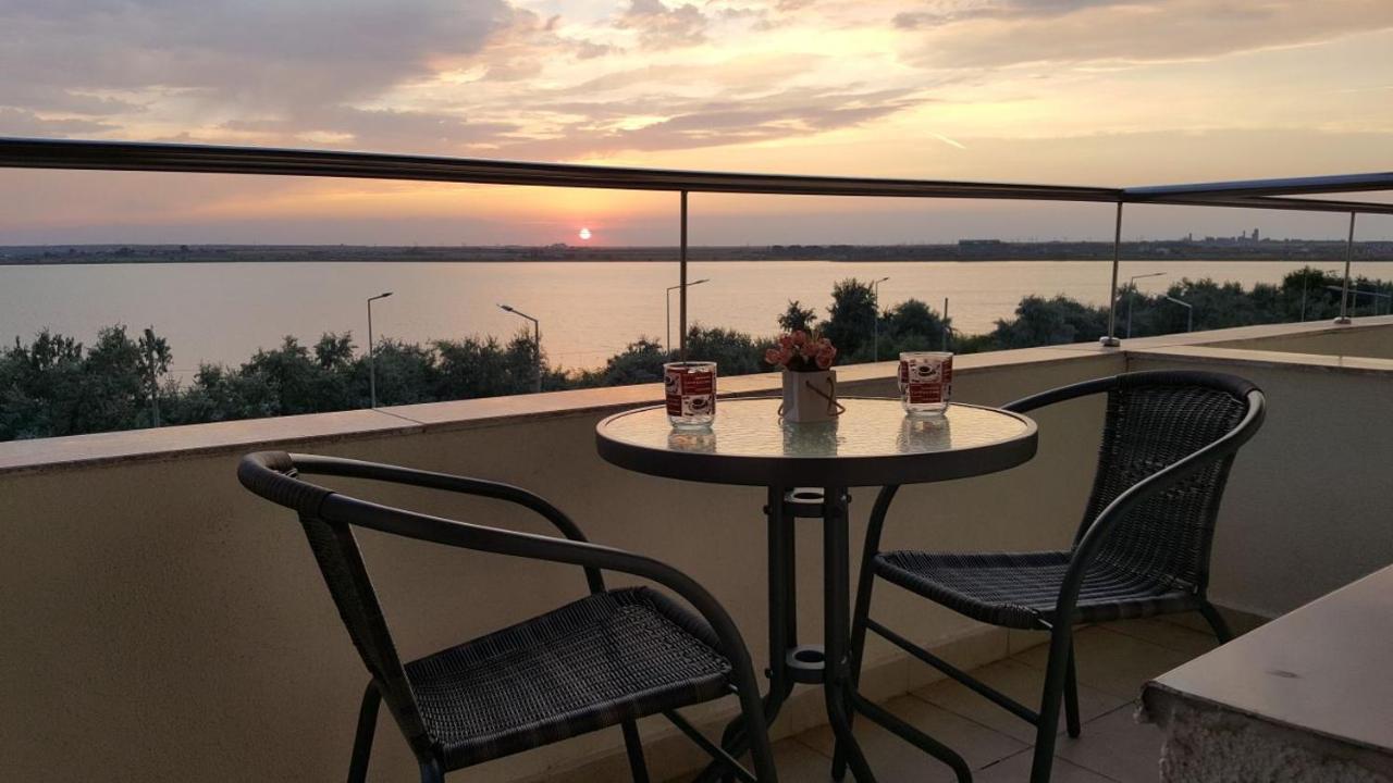 Summerland Beach&Sun Apartments Mamaia Exterior foto